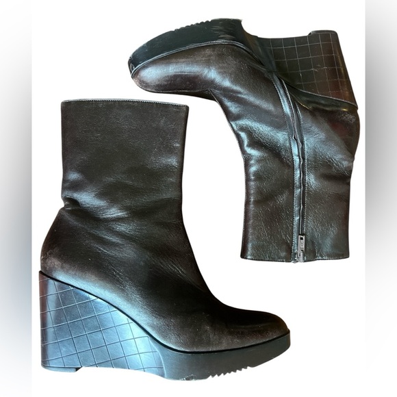 Robert Clergerie Brown Leather Ankle Boots Almond Toe Wedge Heel Women’s 7.5 - Picture 3 of 7